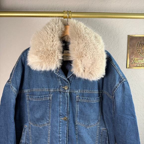We The Free Free People Blue Denim Jacket Faux Fur Collar Quilted Lining L Large - Picture 3 of 8